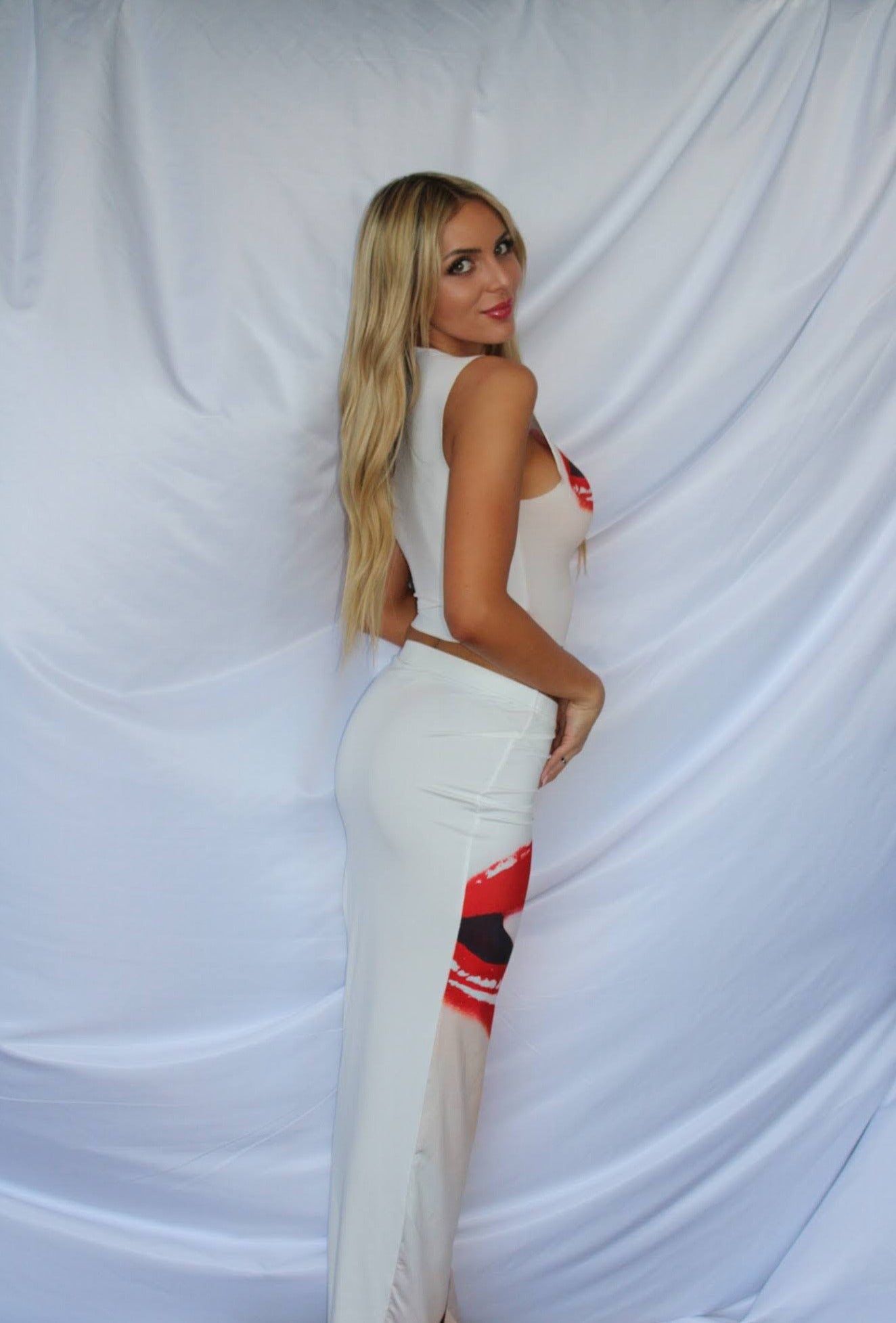 Cherry kisses top