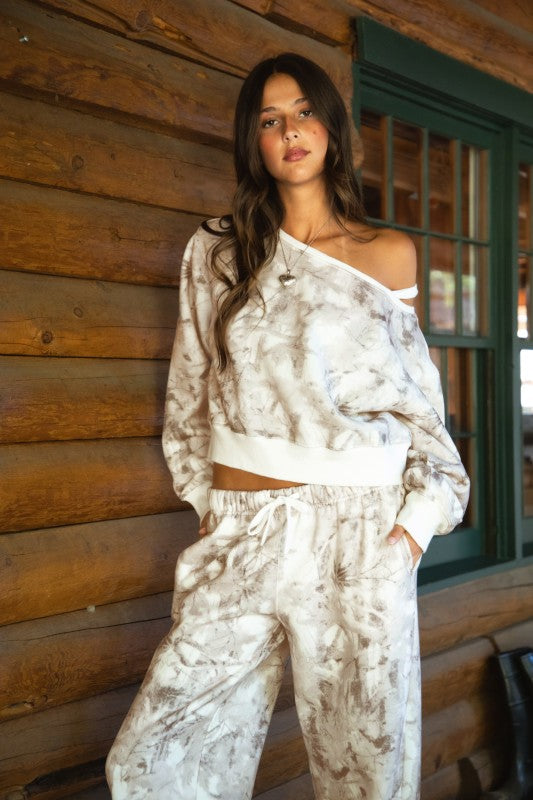 Camo crop sweatshirt